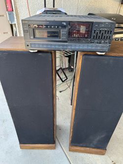 Éstas bocinas con su amplificador