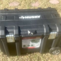 Husky 37 Mobile Job Box