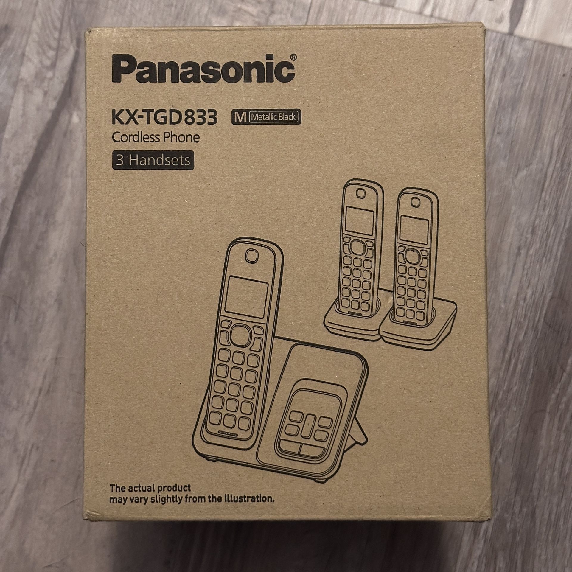 NEW! Panasonic 3 Handsets Portable Set New In Box Model KX-TGD833