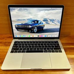 Apple MacBook Pro 13” 2017 2.5Ghz i7 16GB RAM 256GB SSD Fully Functional!!