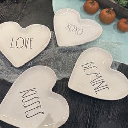 Rae Dunn heart Plates