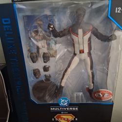 DC FIGURE MR TERIFIC