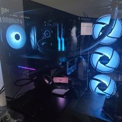  AsRock X570 Gskill Trident Z 32GB RGB Ram Combo. 