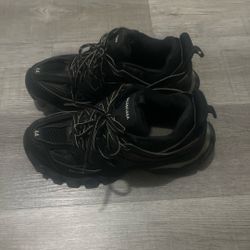 balenciaga tracks led