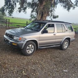 1998 Nissan Pathfinder