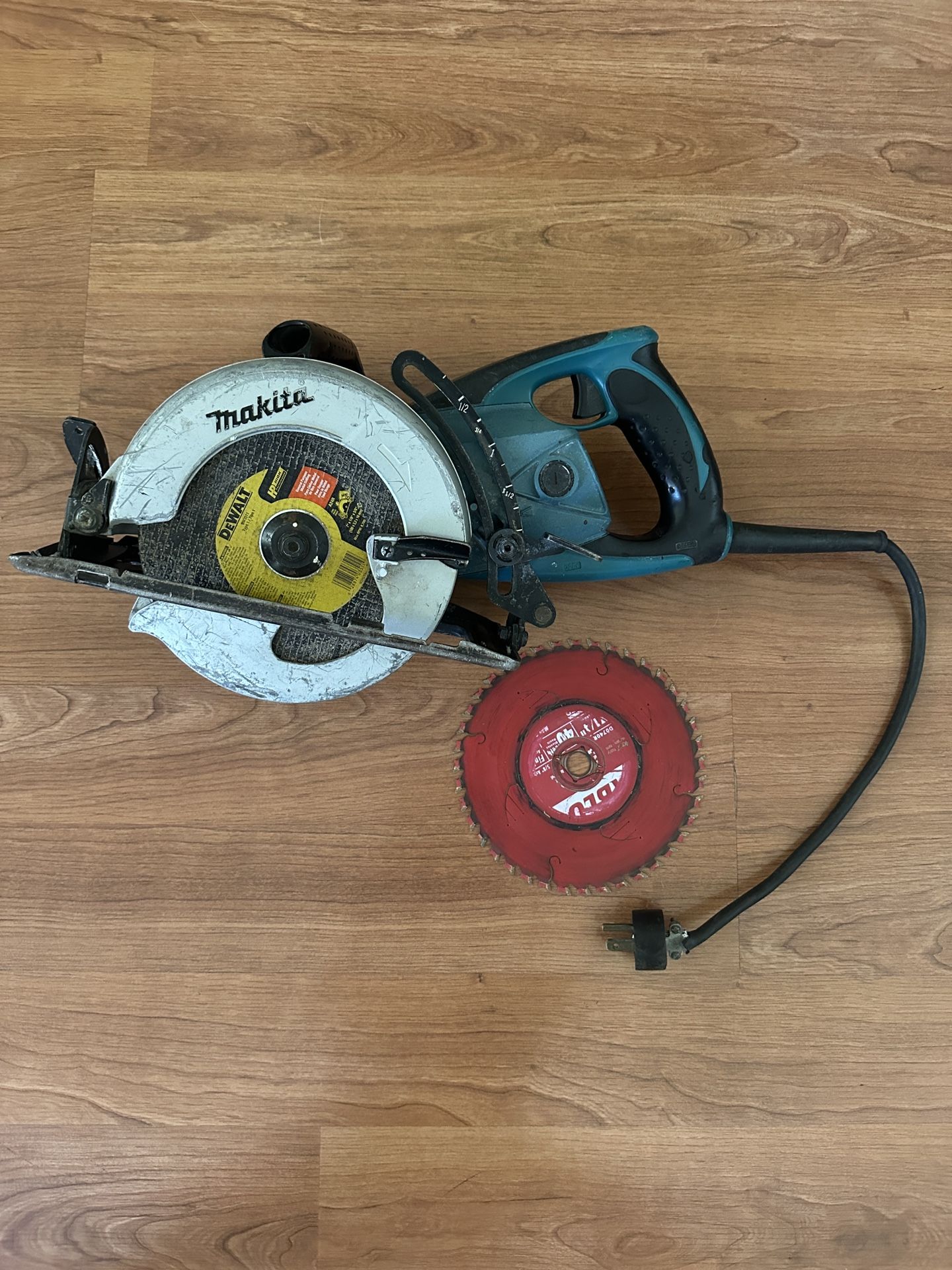 Makita Corded Circular Saw 7”