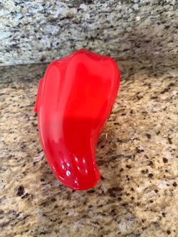 Tupperware red pepper