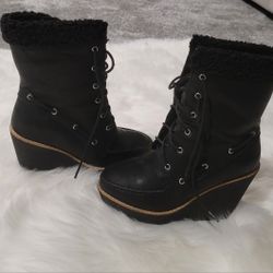 Ladies Boots 