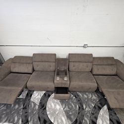 Large Powered Reclining Modern Couch
Delivery and Setup Options Available!