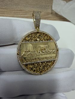 10K Yellow Gold “The Last Supper” Diamond Pendant