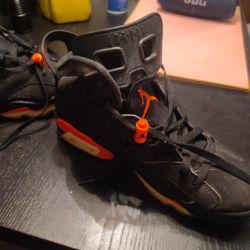 9.5 Air Jordan 6 Retro Must Sell 