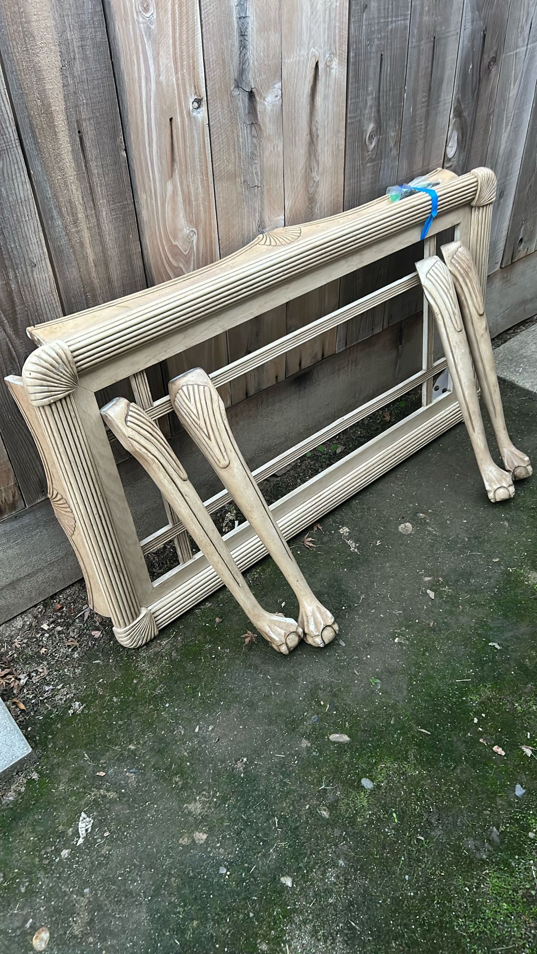 Free Glass Top Dinning Table 6 Seats