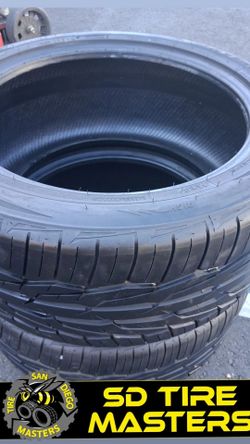 225/45R18 TOYO TIRES