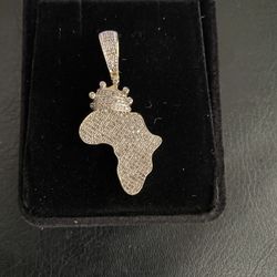 Real Gold And Diamonds Africa Charm