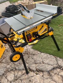Dewalt table saw 10”