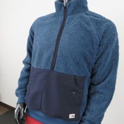 The North Face Sweater Size Medium  NES No Tags 