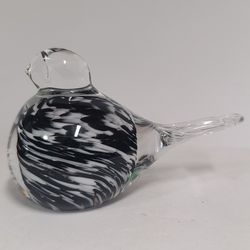 Beautiful Vintage Glass Bird Paperweight 