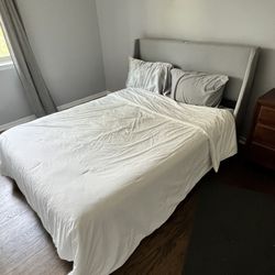 Queen Size Bed ($50) & Ottoman Bench ($20) For Sale