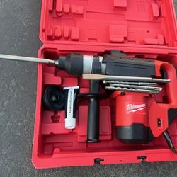 Milwaukee Hammer Drill Chiping 