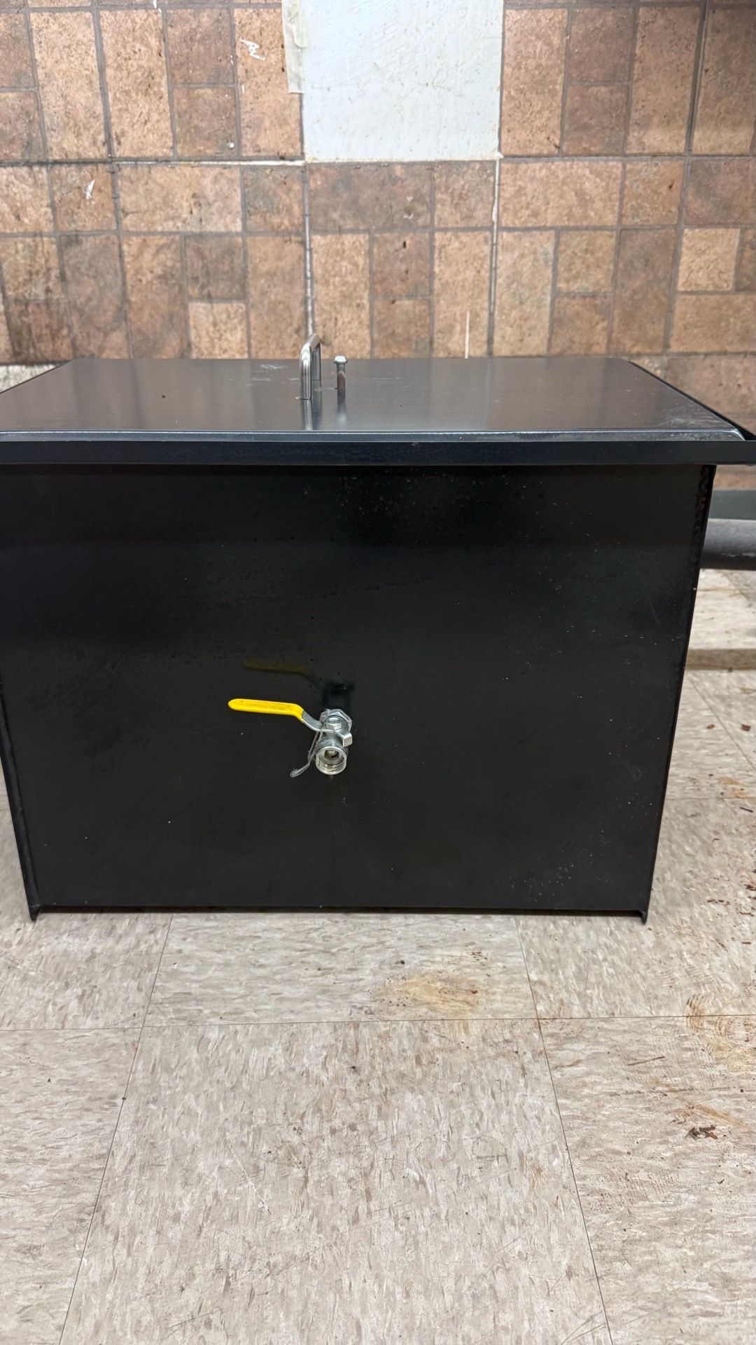 VEVOR Commercial Grease Interceptor 50 LB, Carbon Steel Grease Trap 35 GPM,