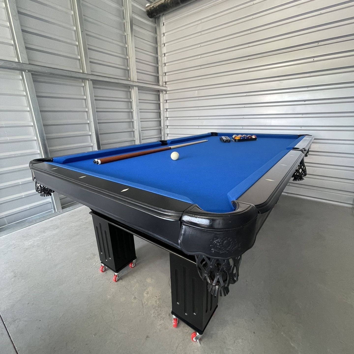 8ft Pool Table!!! Delivery & Leveling Included!!!! 