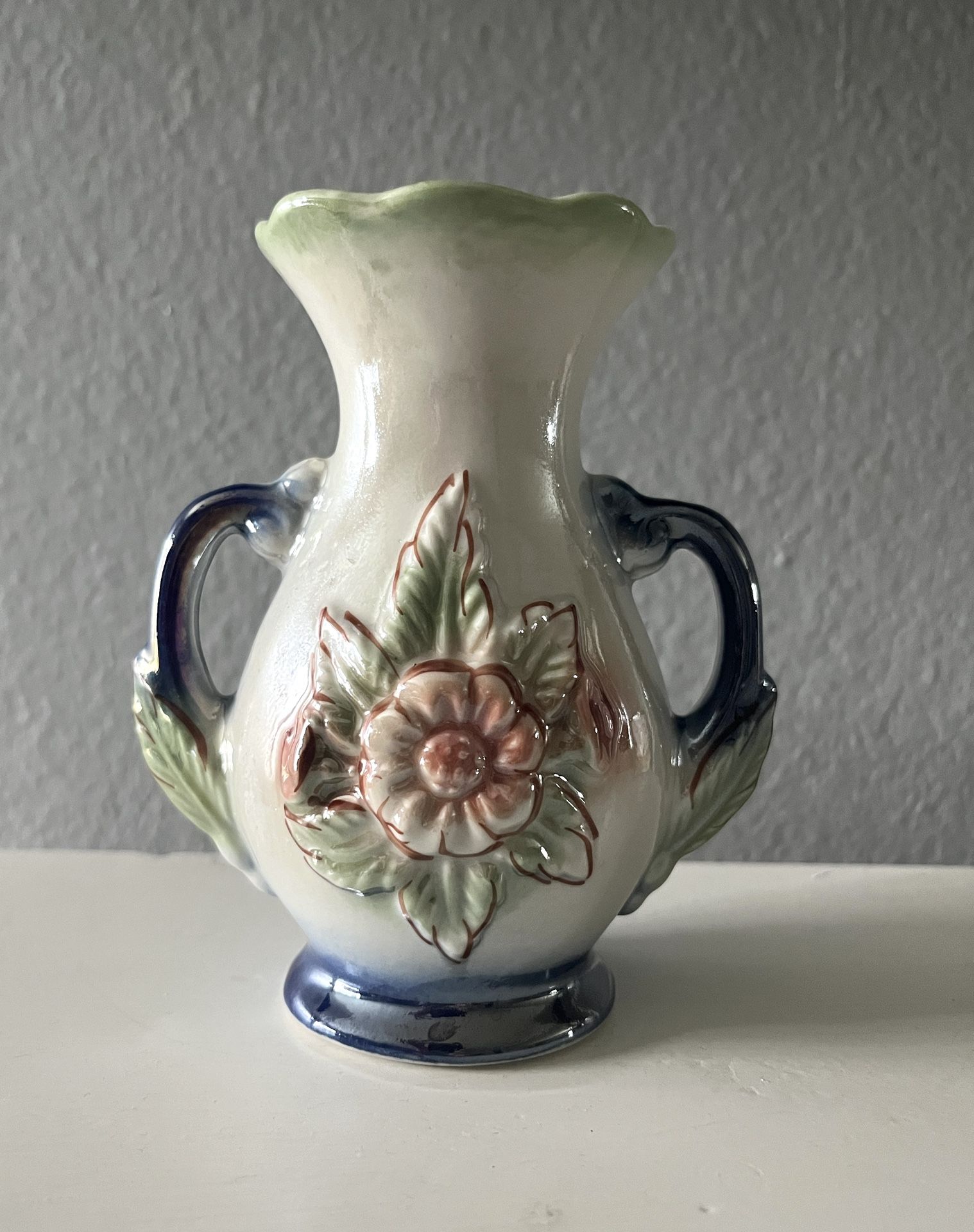  Vintage Lusterware hand painted floral vase. Double handles. Made in Brazil. 