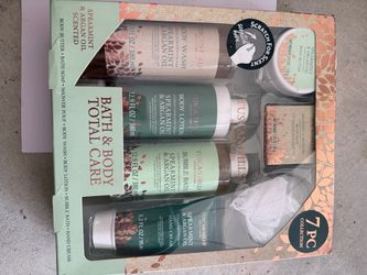 Tuscan Hills Spearmint & Argan Oil 7-Piece Bath Set
