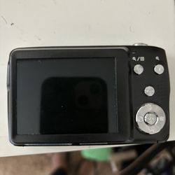 Digital Camera 