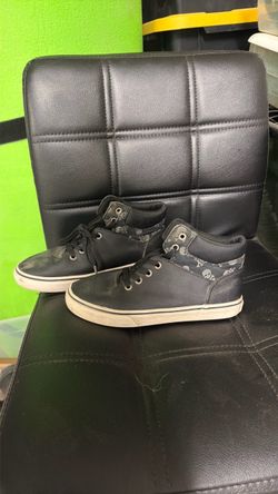 Boys shoes