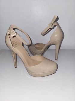 Nude Beige Platform Women's Size 8 Heels Never Worn