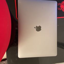 MacBook Air 13 Inch With Charger a Couple Scaches Good Shape