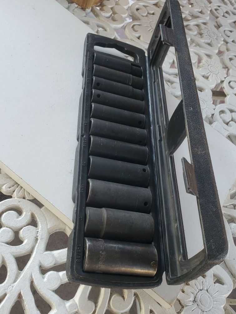 11 pcs husky Socket set
