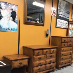 4 Piece Bedroom Set By Flanders Furniture For Sale