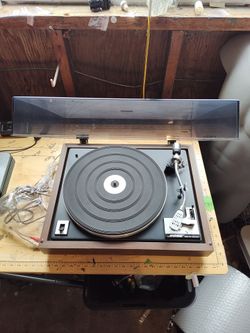 Bose model 360 turntable