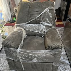 EBELLO Push Back Recliner Chair, Wingback Chair, Comfy Armchair 