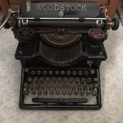 1925 Woodstock Typewriter