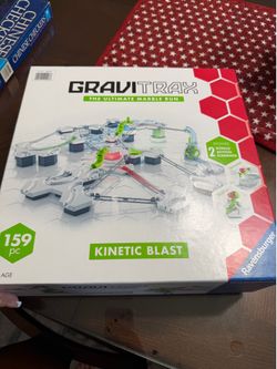 Gravity track the ultimate marble run