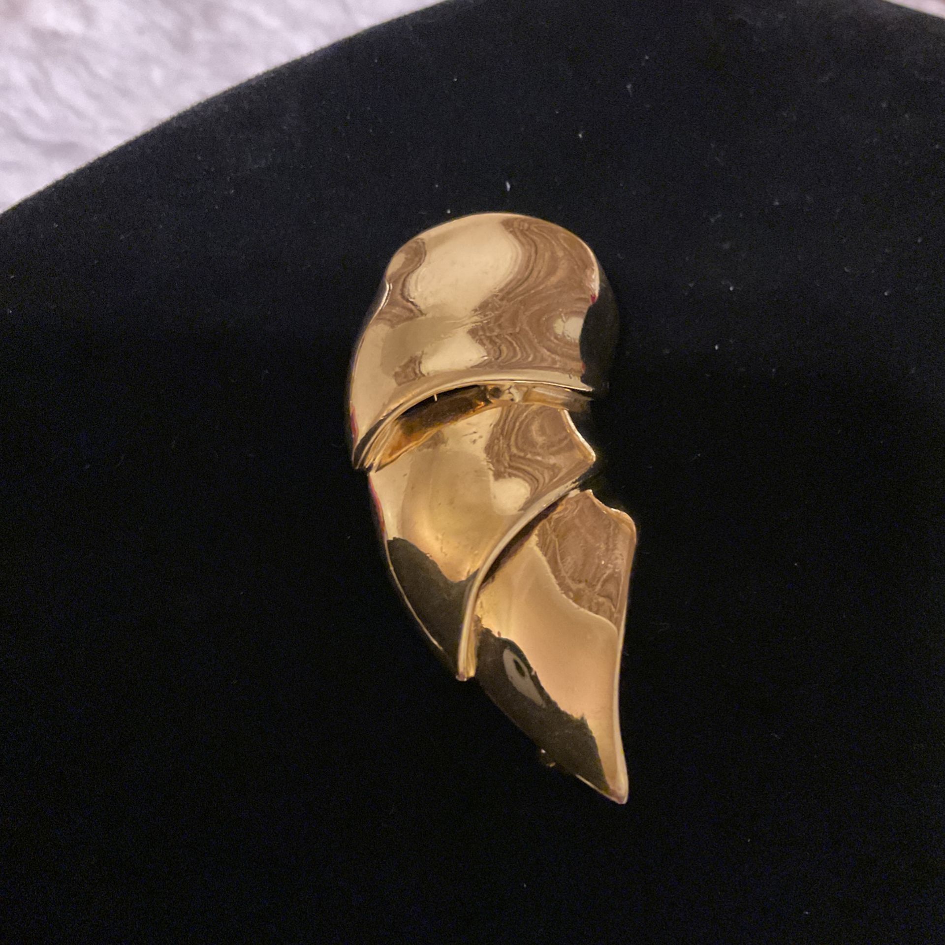 Goldtone Solid Brooch