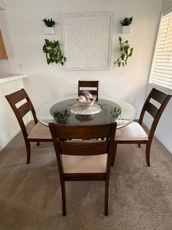 Round Glass Top Dining Table with 4 Chairs