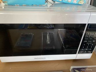 Like new microwave $20