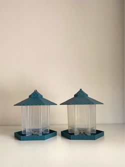 $5 Only for 2 Bird Feeder- Good Condition