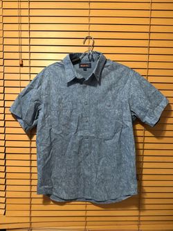 Wear first Men’s Tech Chambray Short-Sleeve