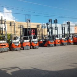 Forklift Toyota $11000
