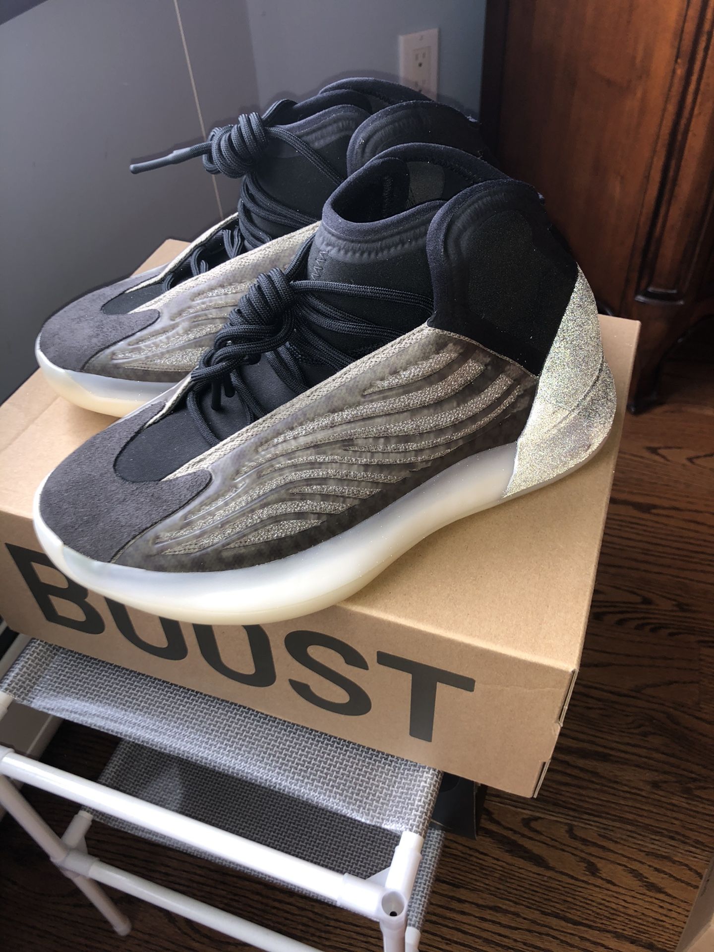 Yeezy quantum barium size