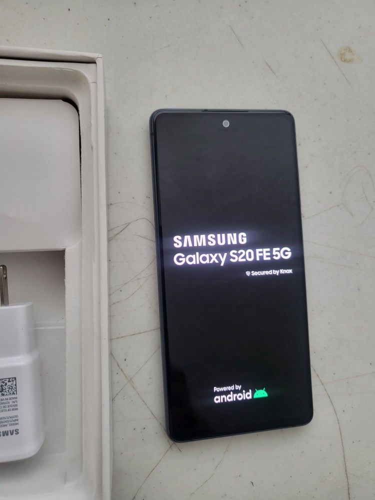 Samsung galaxy S20 FE 5G 128 GB T-MOBILE BY METRO https://offerup.com/redirect/?o=UEMuV09SSw== VERY WELL.PERFECT CONDITION. INCLUDED CHARGER AND BOX. 