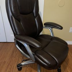 Realspace Cressfield Chair