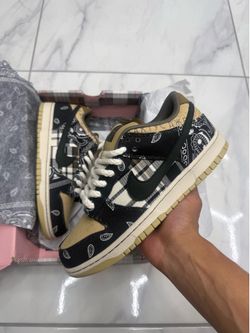 Nike Travis dunks
