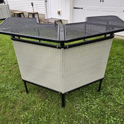 Outdoor Bar