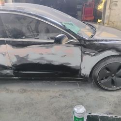 Se Pintan Carros Empezando De$ 900$ //// Full Car Paint Jobs Starting At 900 bucks////Body Work Is Charged Separately///Buffing Is Charged Separately/