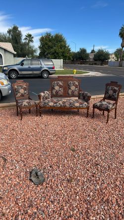 Antique Parlor Set